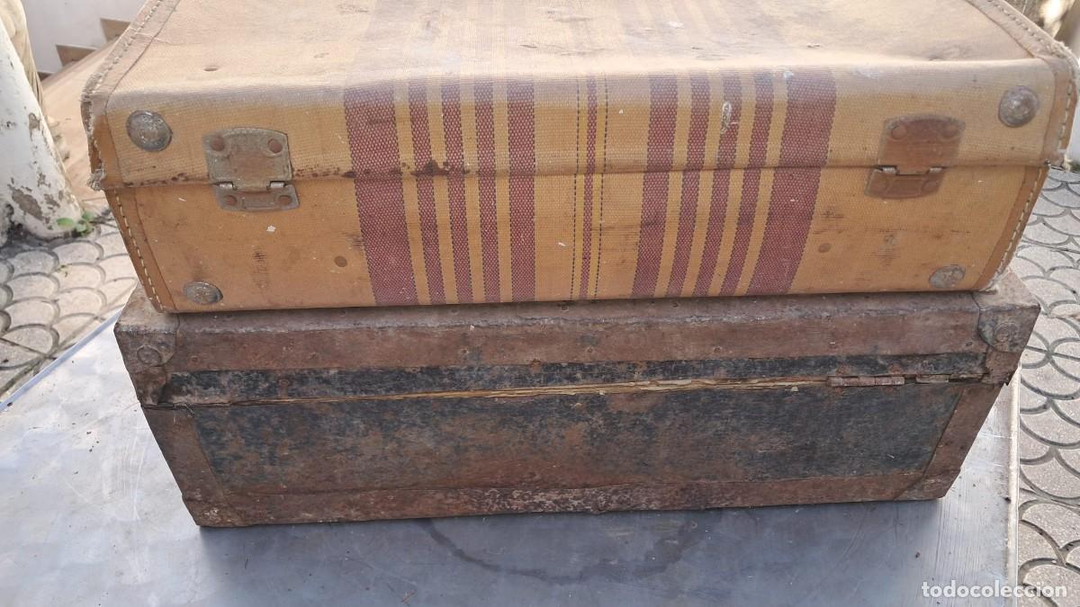 Antig&uuml;edades: DOS ANTIGUAS Y VIEJAS MALETAS - Foto 1
