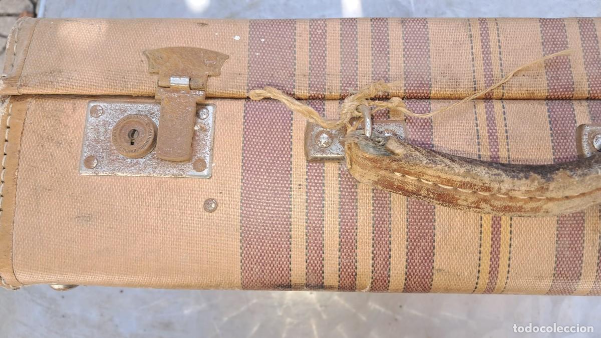 Antig&uuml;edades: DOS ANTIGUAS Y VIEJAS MALETAS - Foto 8