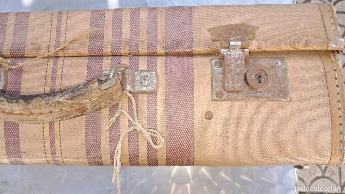 Antig&uuml;edades: DOS ANTIGUAS Y VIEJAS MALETAS - Foto 11