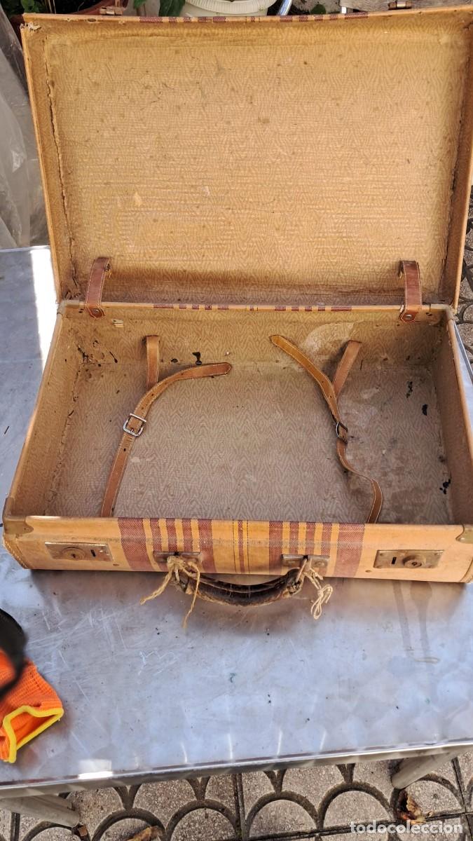 Antig&uuml;edades: DOS ANTIGUAS Y VIEJAS MALETAS - Foto 14