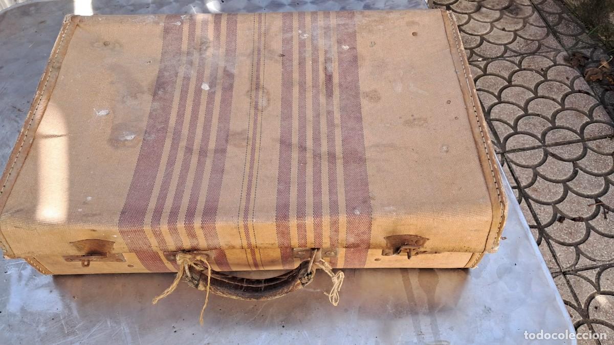 Antig&uuml;edades: DOS ANTIGUAS Y VIEJAS MALETAS - Foto 15