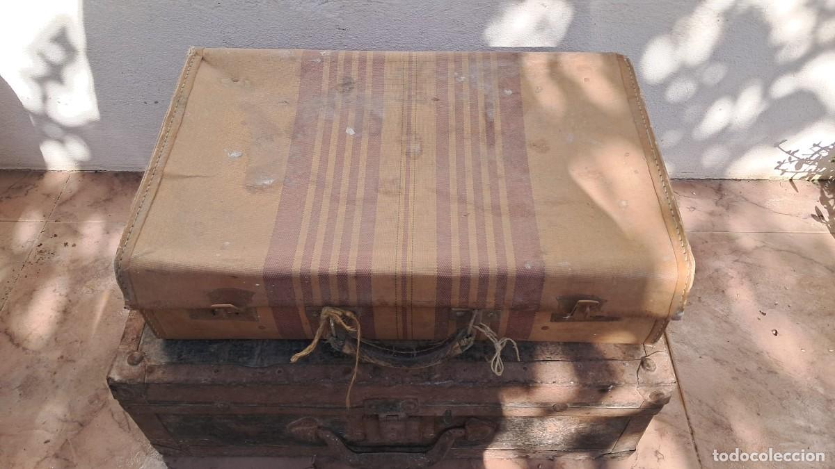 Antig&uuml;edades: DOS ANTIGUAS Y VIEJAS MALETAS - Foto 16