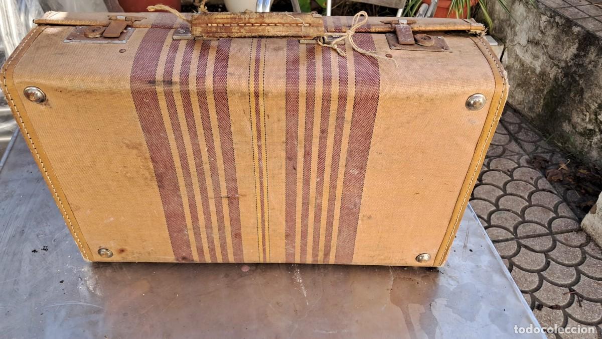 Antig&uuml;edades: DOS ANTIGUAS Y VIEJAS MALETAS - Foto 17