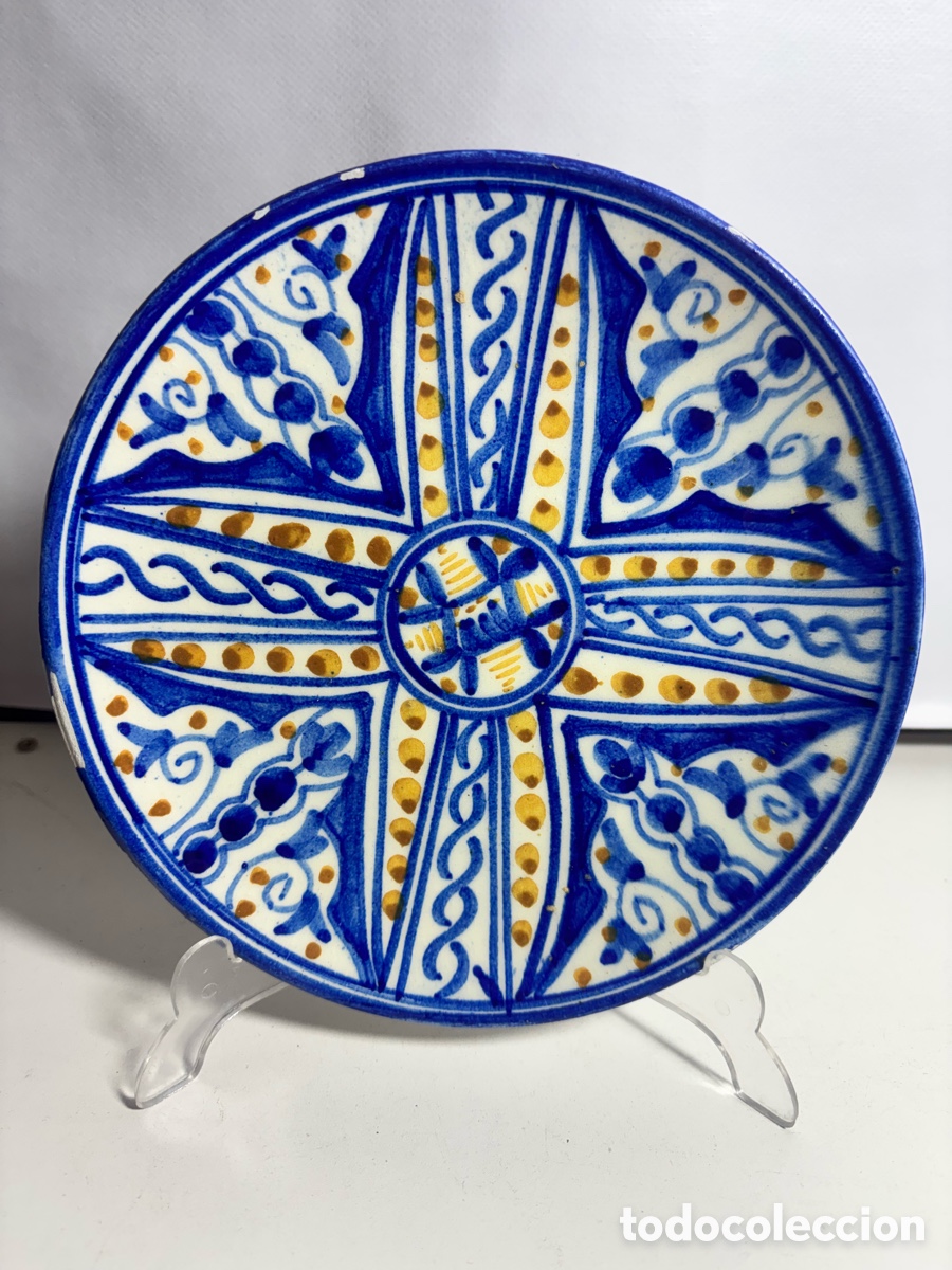 Antig&uuml;edades: Plato de cer&aacute;mica decorado - Foto 1