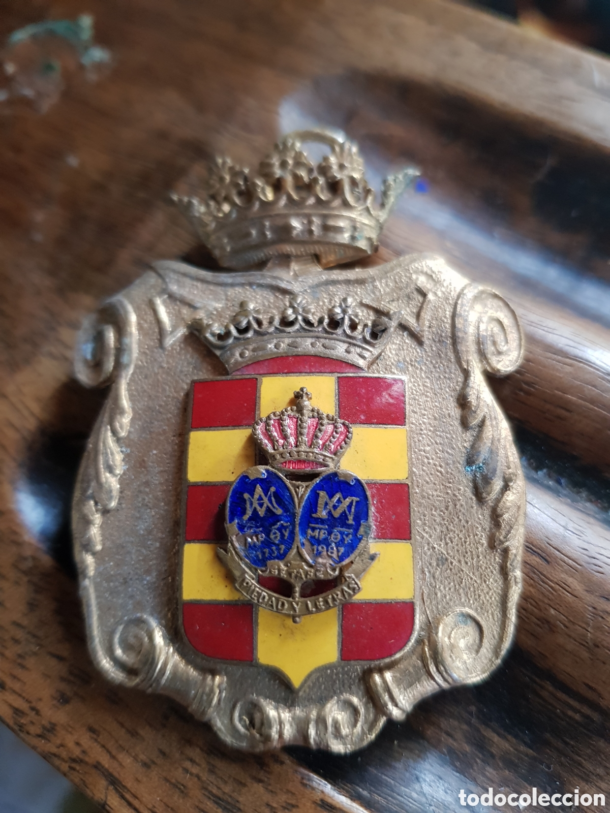 Antiquit&auml;ten: ANTIGUA MEDALLA ESMALTADA PIEDAD Y LETRAS