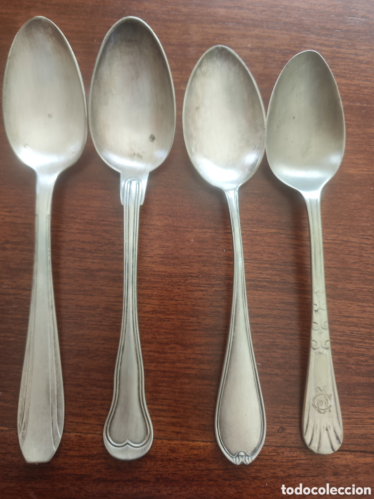 Antig&uuml;edades: Lote variado de cucharas plateadas - Foto 1