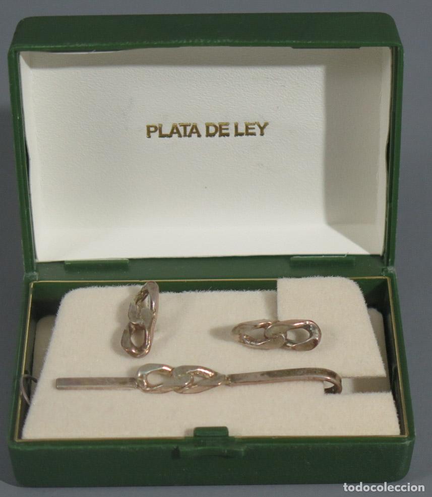 Antig&uuml;edades: CONJUNTO DE GEMELOS Y PISACORBATAS. PLATA - Foto 1