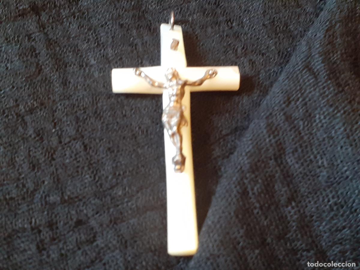 Antig&uuml;edades: Cruz de nacar y plata - Foto 2