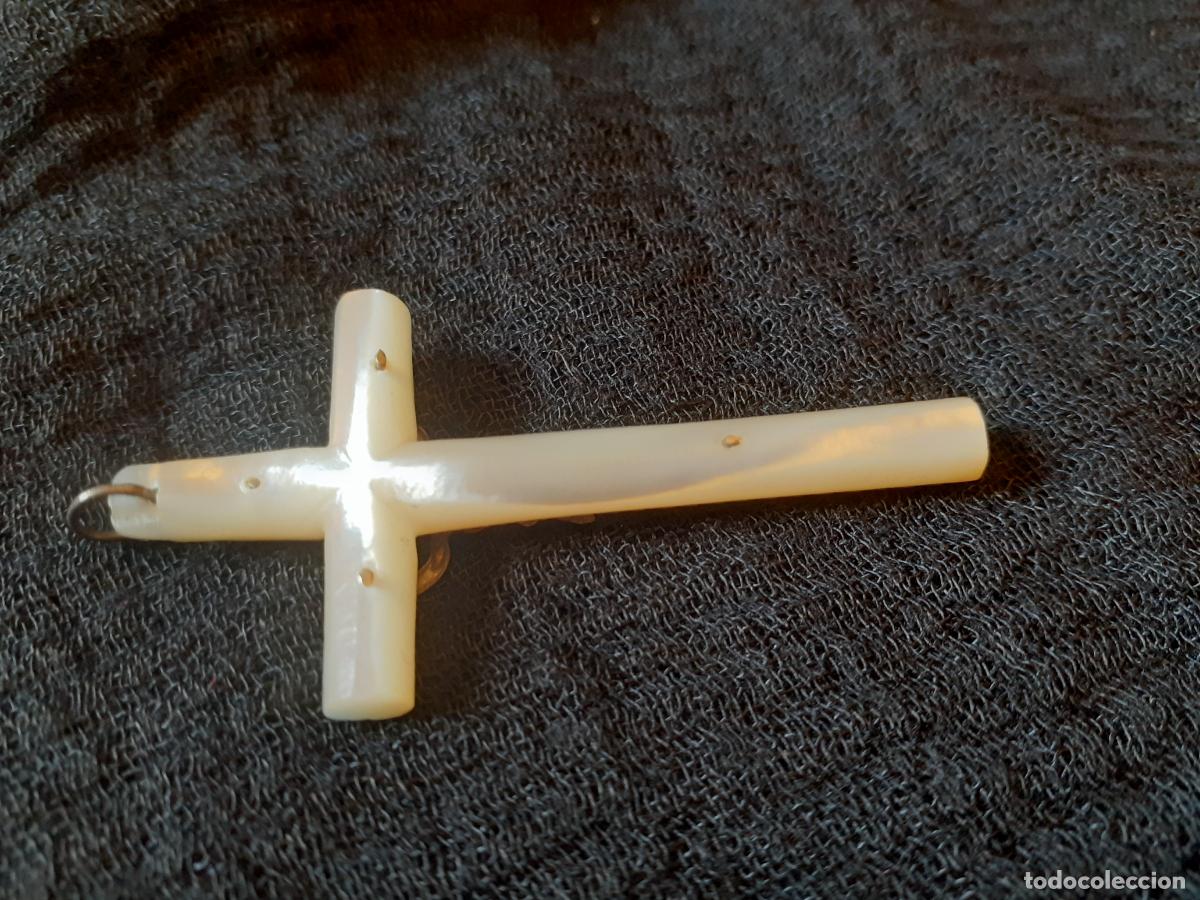 Antig&uuml;edades: Cruz de nacar y plata - Foto 4