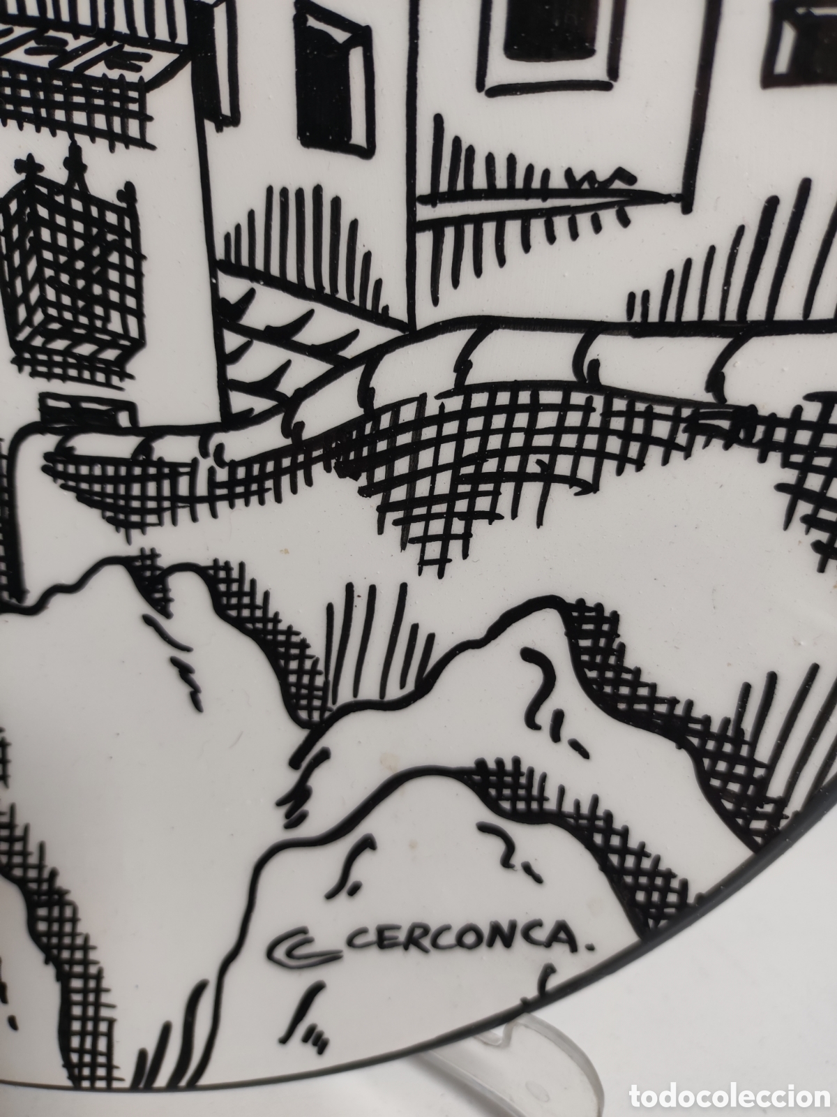 Antig&uuml;edades: Plato de cer&aacute;mica firmado cerconca - Foto 2