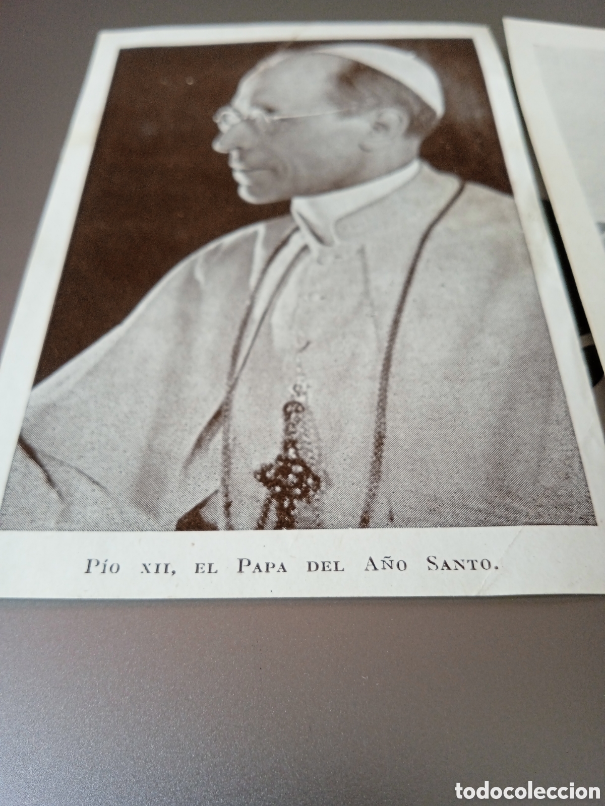 Antig&uuml;edades: Dos estampas religiosas Papa Pio XII - Foto 3