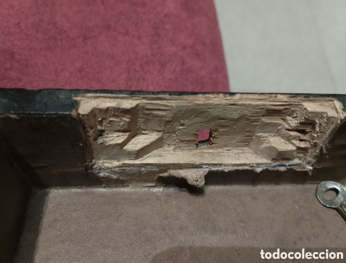Antig&uuml;edades: Antigua caja de madera tallada y taracea. - Foto 4