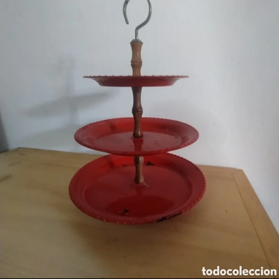 Antig&uuml;edades: Frutero antiguo de chapa - Foto 1