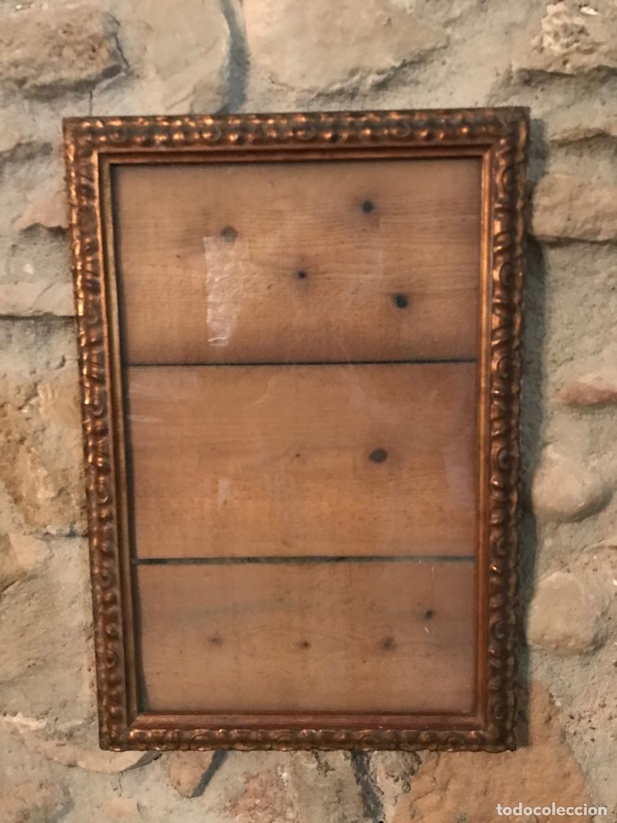 Antig&uuml;edades: Antiguo marco de madera estucado - Foto 1