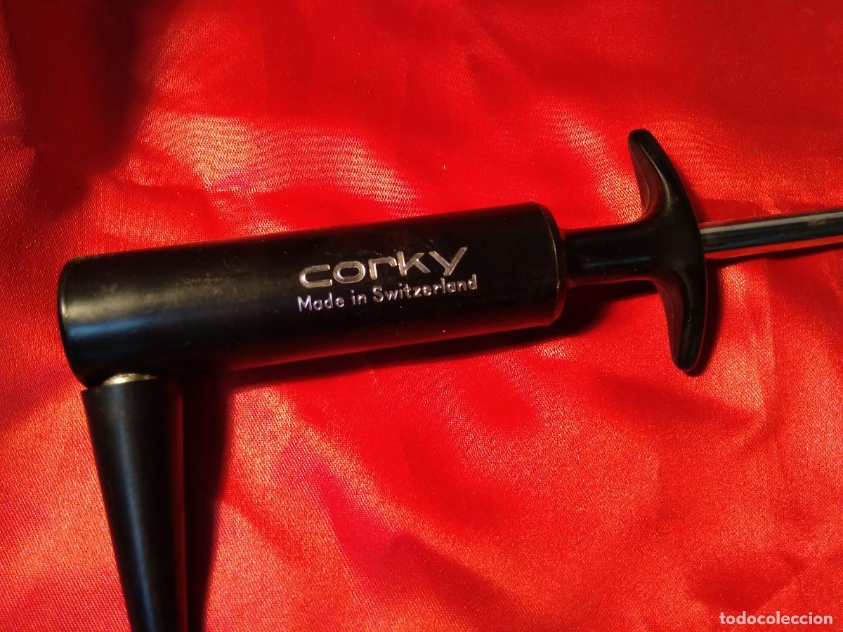 Antig&uuml;edades: Abridor de botellas inyectando aire marca Corky Rinconera - Foto 3