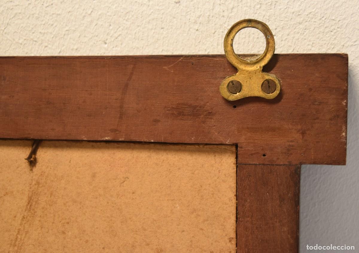 Antig&uuml;edades: Marco de madera con remates de lat&oacute;n - Foto 8