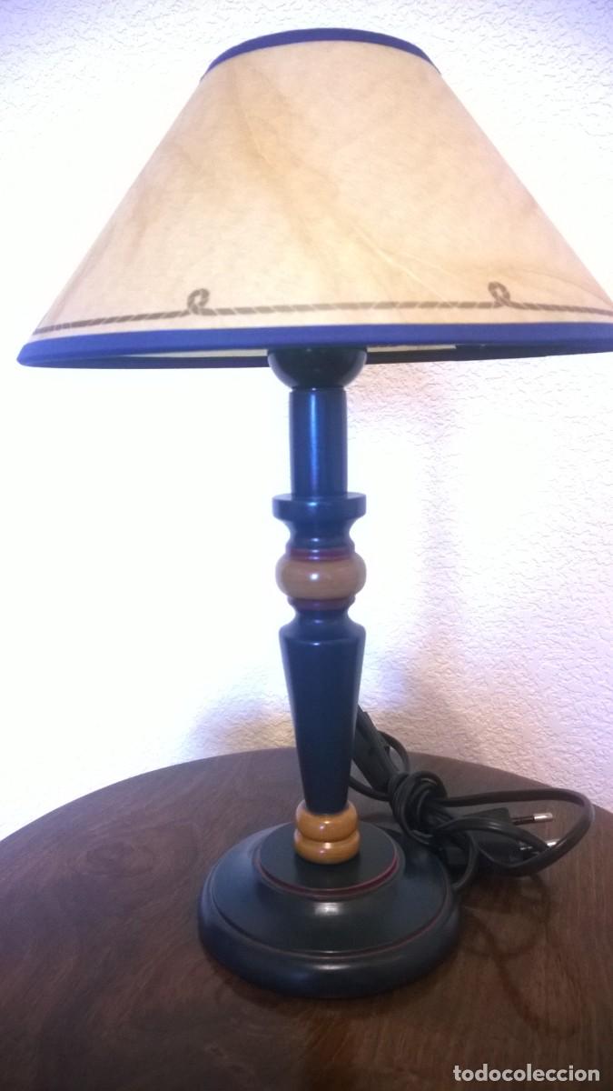 Antig&uuml;edades: L&Aacute;MPARA SOBREMESA MADERA - Foto 1
