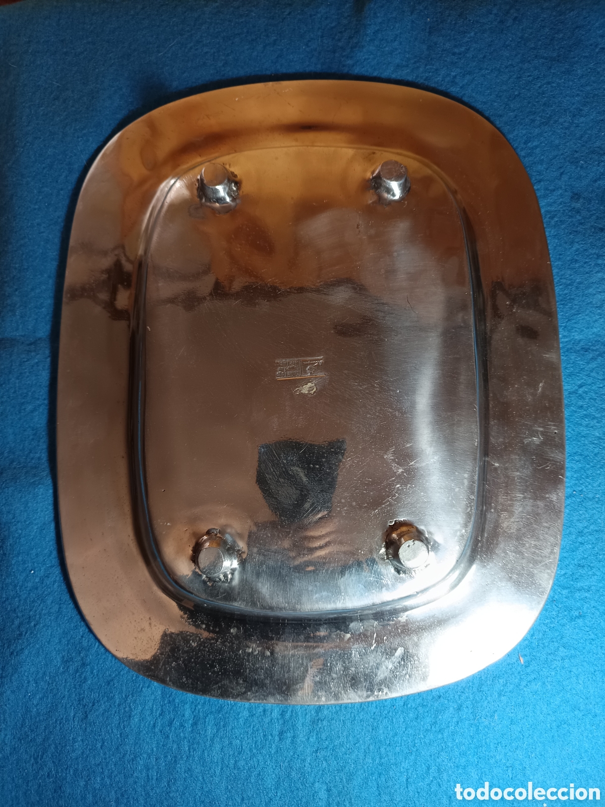 Antig&uuml;edades: bandeja de aluminio con sello A. Campos Fire Line - Foto 4