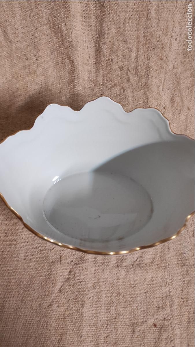 Antig&uuml;edades: centro de porcelana con marcas - Foto 2