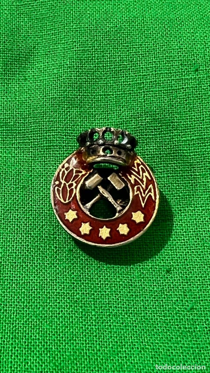 Antig&uuml;edades: ANTIGUA INSIGNIA EN PLATA Y ESMALTE - Foto 2