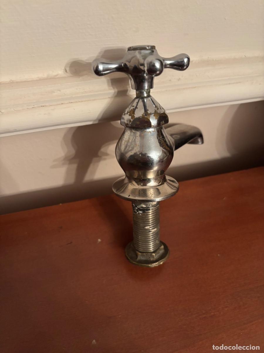Antig&uuml;edades: Antiguo grifo cromado - Foto 3