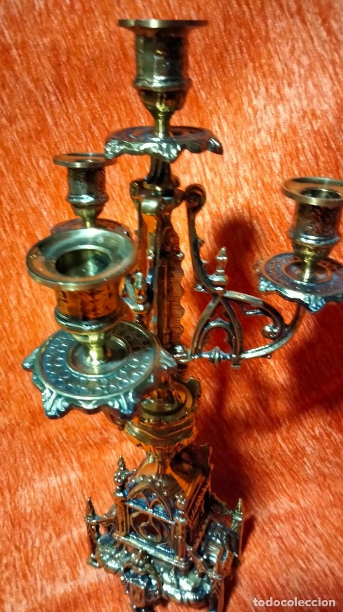 Antig&uuml;edades: porta velas de bronce macizo - Foto 9