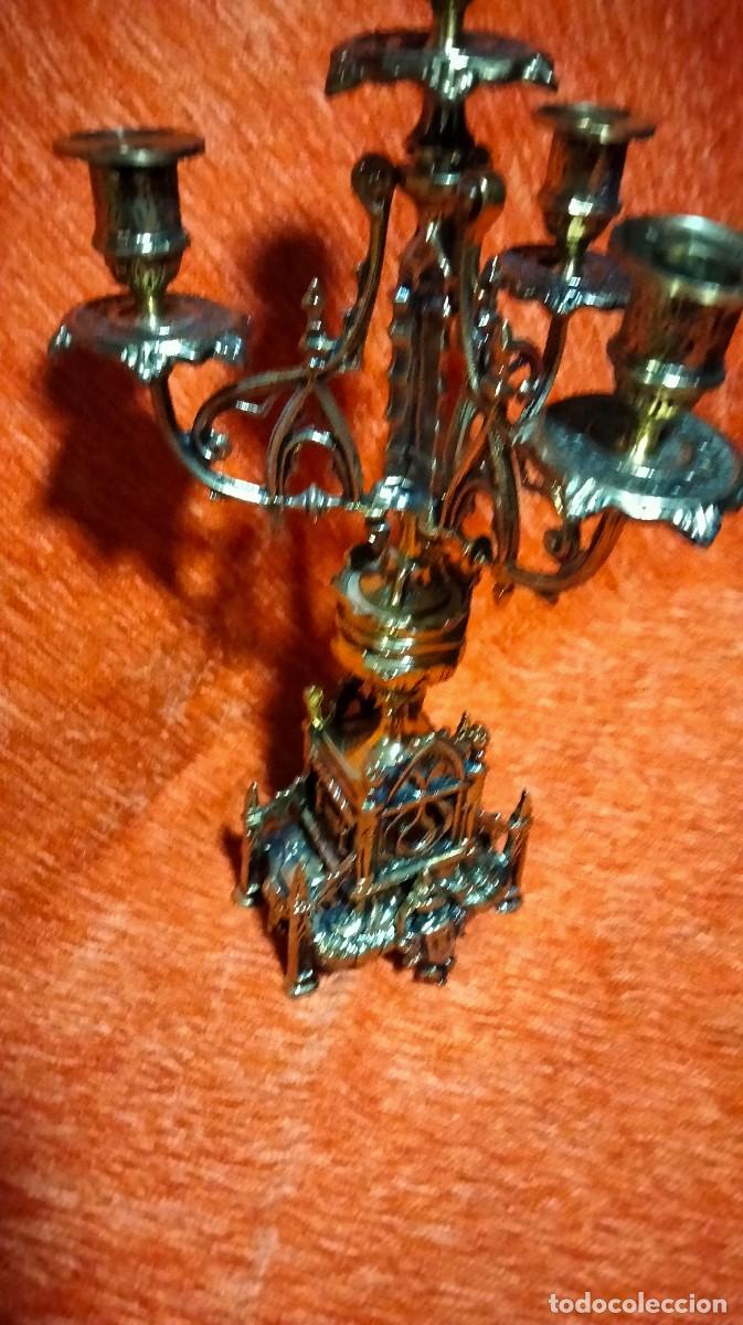 Antig&uuml;edades: porta velas de bronce macizo - Foto 13
