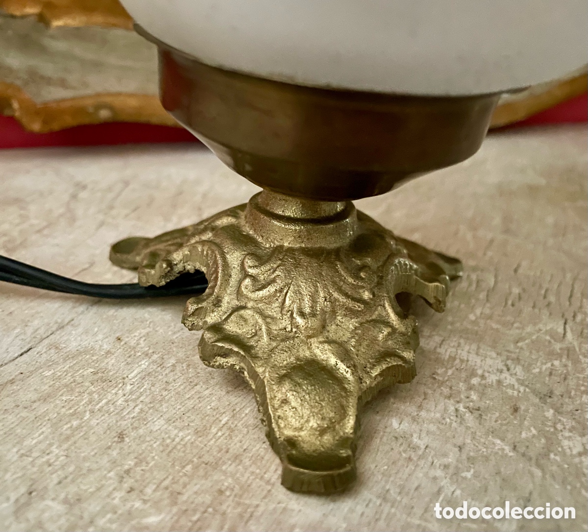 Antig&uuml;edades: Aplique con tulipa de cristal - Foto 2