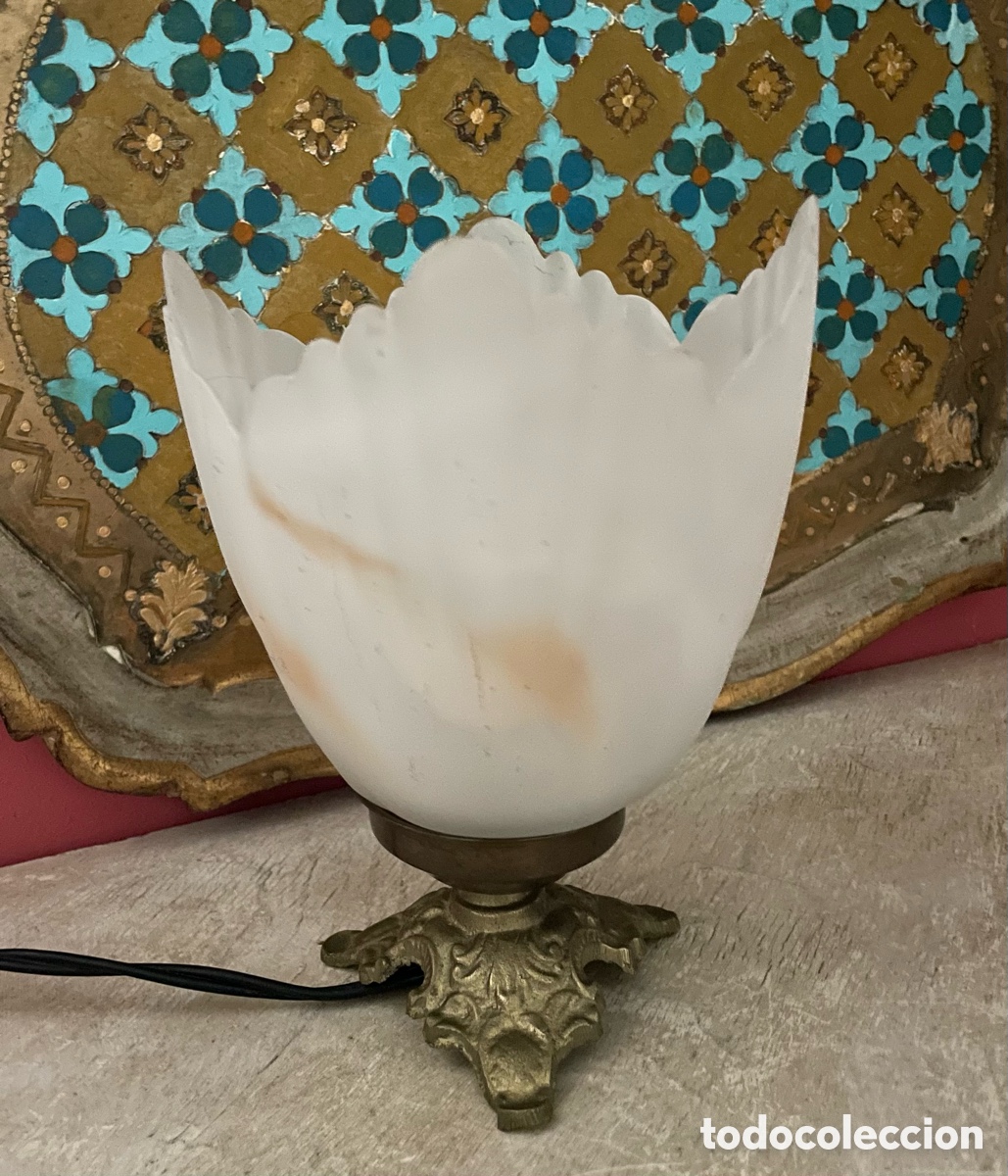 Antig&uuml;edades: Aplique con tulipa de cristal - Foto 1