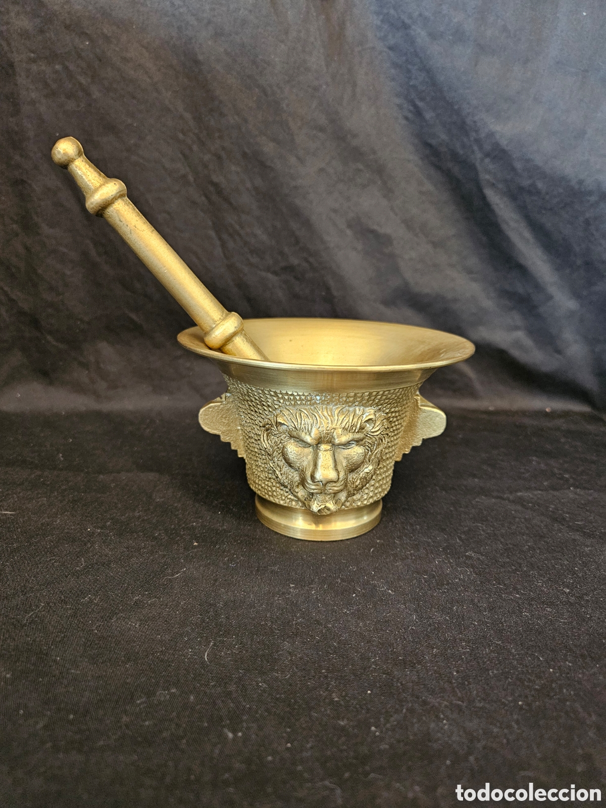 Antig&uuml;edades: Gran Mortero almirez bronce. Cabeza de Le&oacute;n - Foto 1