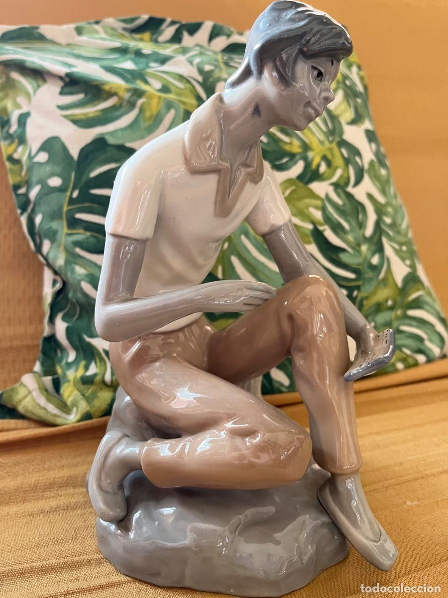 Antig&uuml;edades: Porcelana Joven lector - Foto 2