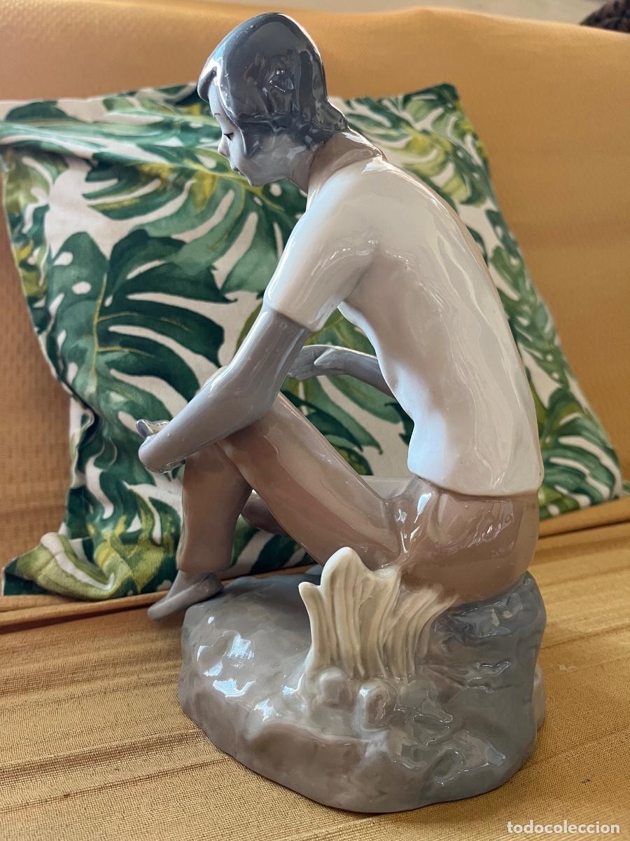 Antig&uuml;edades: Porcelana Joven lector - Foto 3