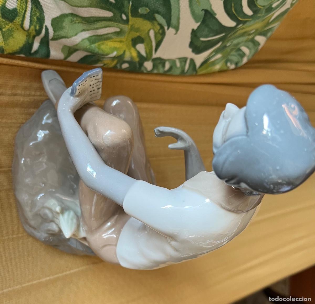 Antig&uuml;edades: Porcelana Joven lector - Foto 4