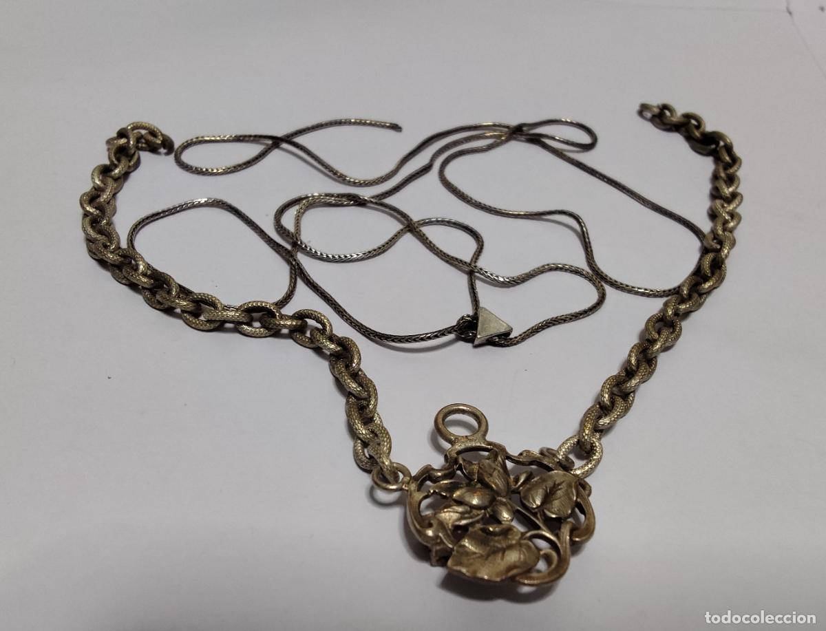 Antig&uuml;edades: COLGANTE Y CADENA DE PLATA - FLORES - Foto 1
