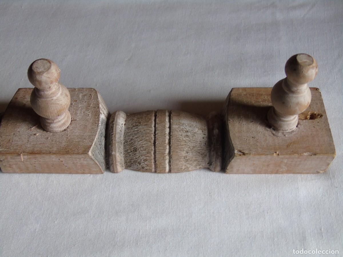 Antig&uuml;edades: PEQUE&Ntilde;O PERCHERO R&Uacute;STICO DE MADERA, 3 PERCHAS. - Foto 6