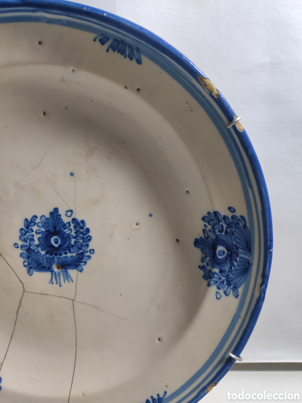Antig&uuml;edades: Plato de Manises azul la&ntilde;ado - Foto 3