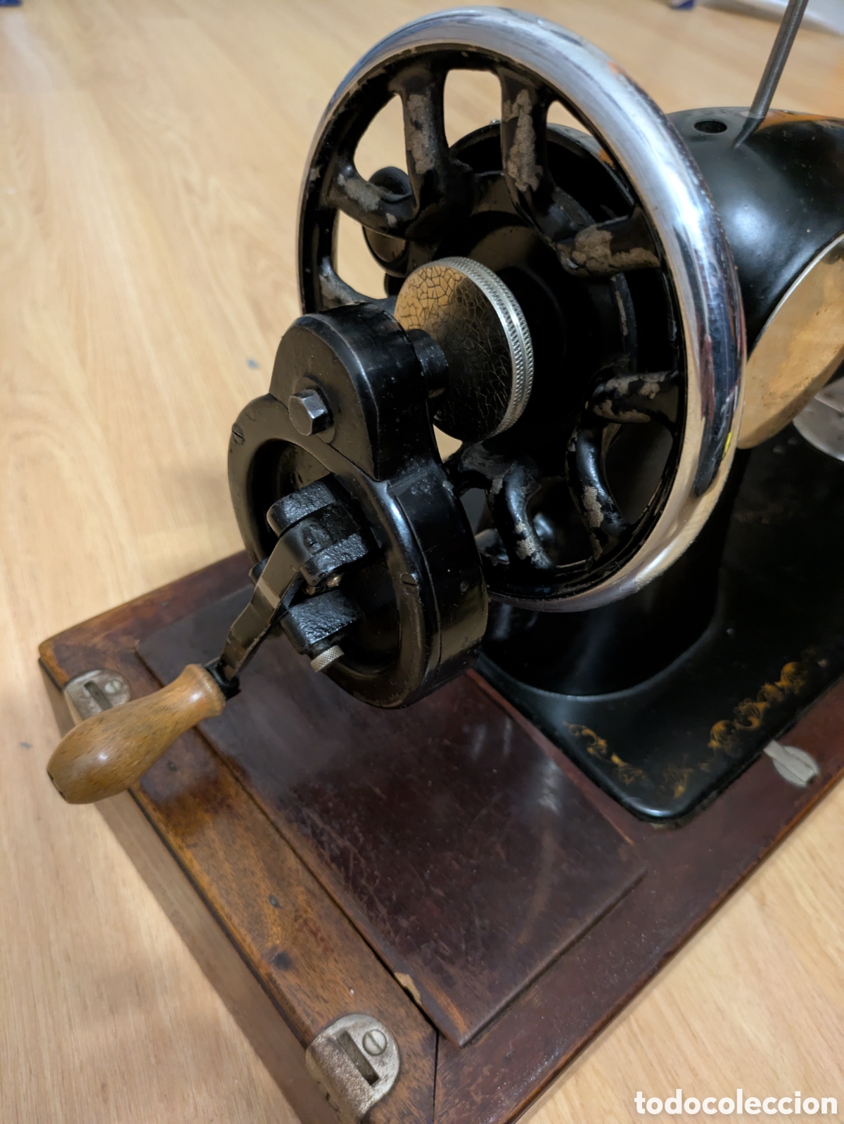 Antig&uuml;edades: Maquina de coser Alfa - Foto 3