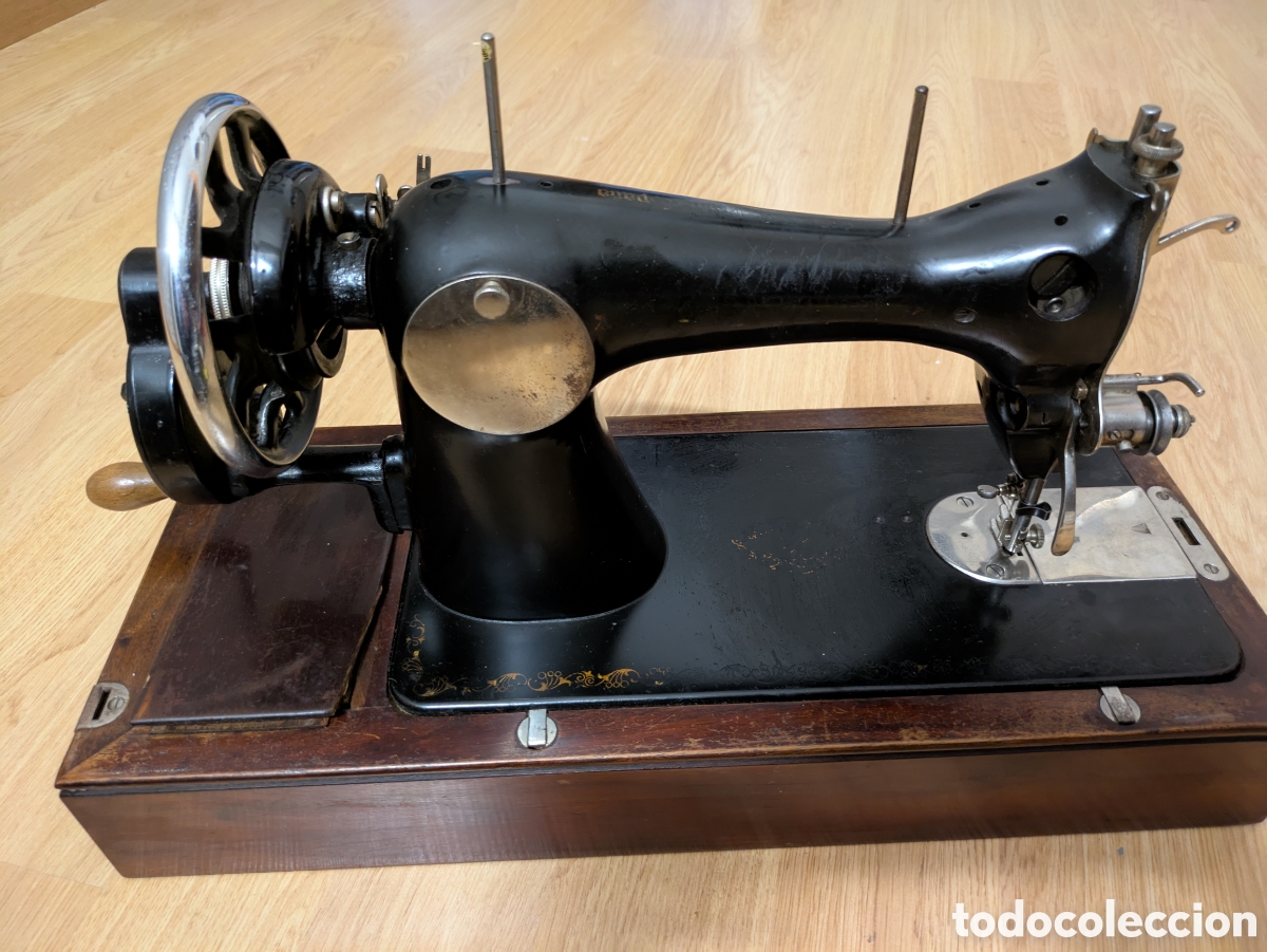 Antig&uuml;edades: Maquina de coser Alfa - Foto 4