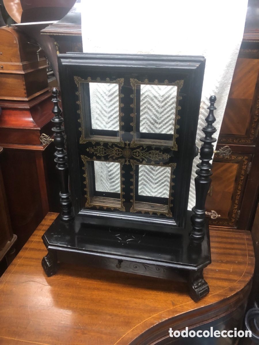 Antig&uuml;edades: Mueble porta fotograf&iacute;as intercambiables