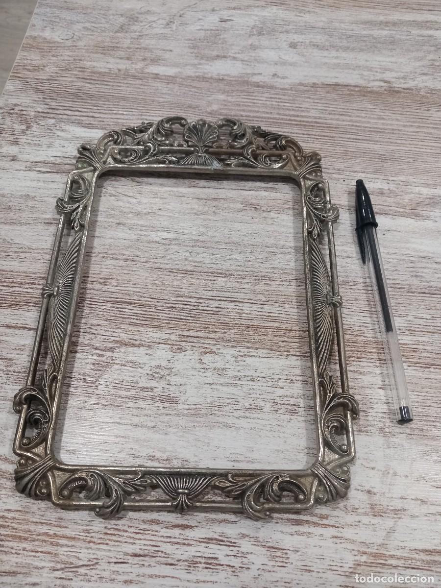 Antig&uuml;edades: Marco de metal antiguo - Foto 1