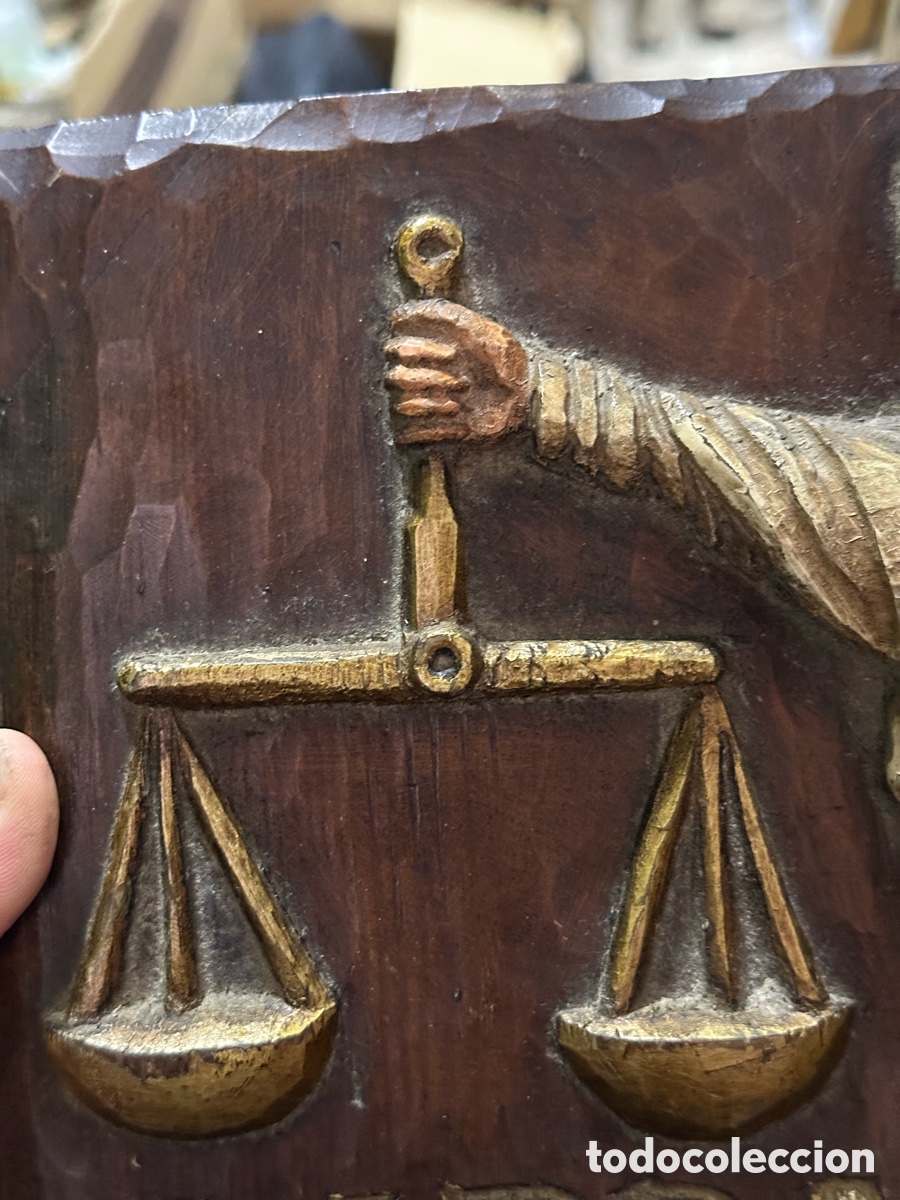 Antig&uuml;edades: Placa tallada en madera horiscopo libra - Foto 6