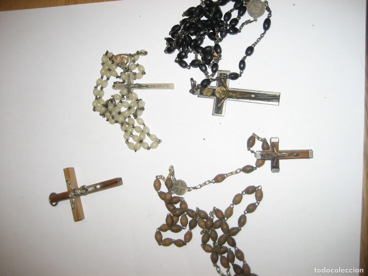 Antig&uuml;edades: 3 rosarios y 1 cruz de madera . - Foto 1