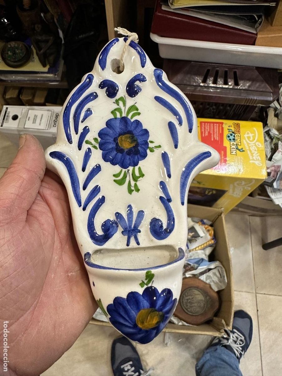 Antig&uuml;edades: Bonito benditera porcelana esmaltada - Foto 1