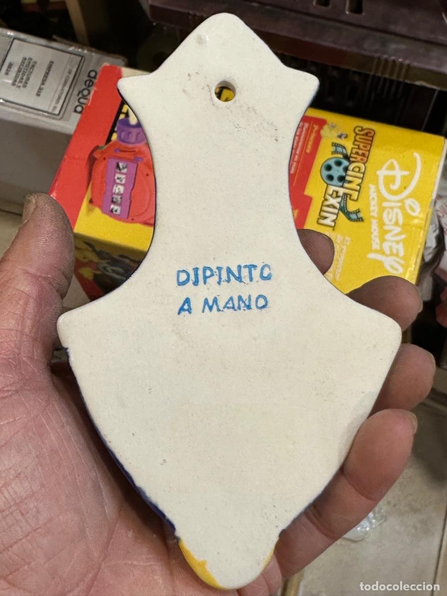 Antig&uuml;edades: Bonito benditera porcelana esmaltada - Foto 2