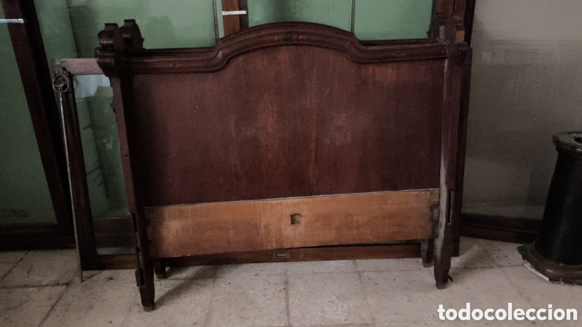 Antig&uuml;edades: cama antigua de madera maciza de caoba - Foto 4