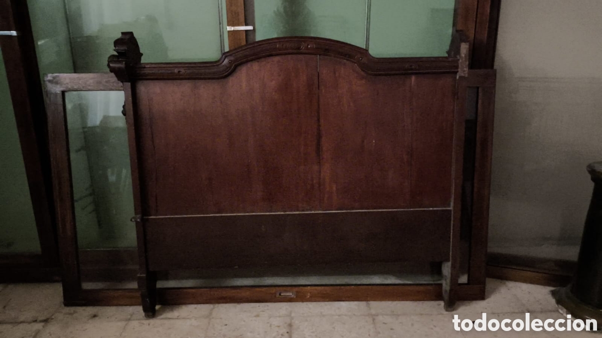 Antig&uuml;edades: cama antigua de madera maciza de caoba - Foto 1