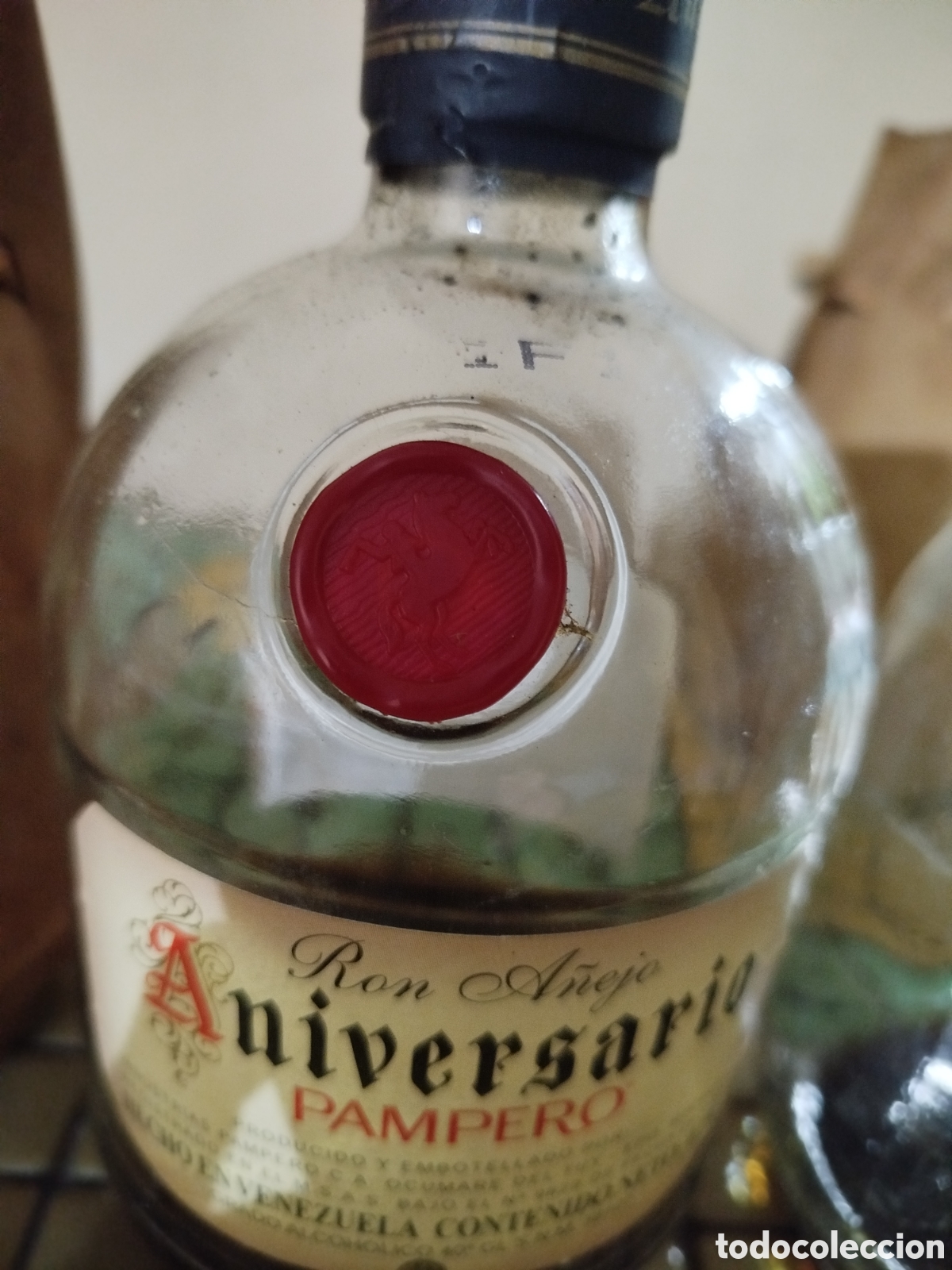 Antig&uuml;edades: Botellas de ron a&ntilde;ejo de 1963 - Foto 2