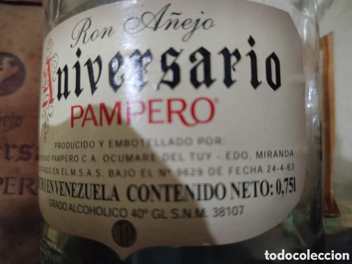 Antig&uuml;edades: Botellas de ron a&ntilde;ejo de 1963 - Foto 4