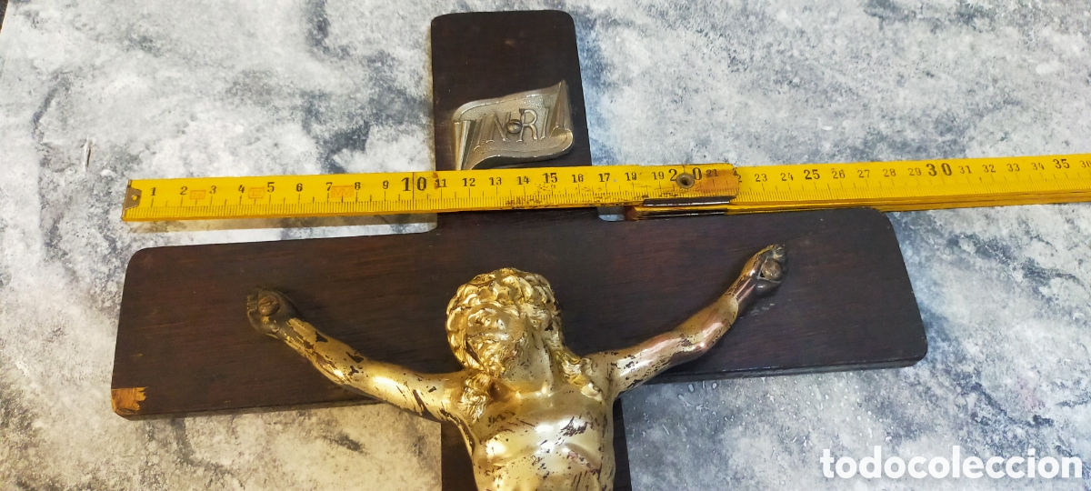 Antig&uuml;edades: Cruz de pared metal y madera - Foto 13