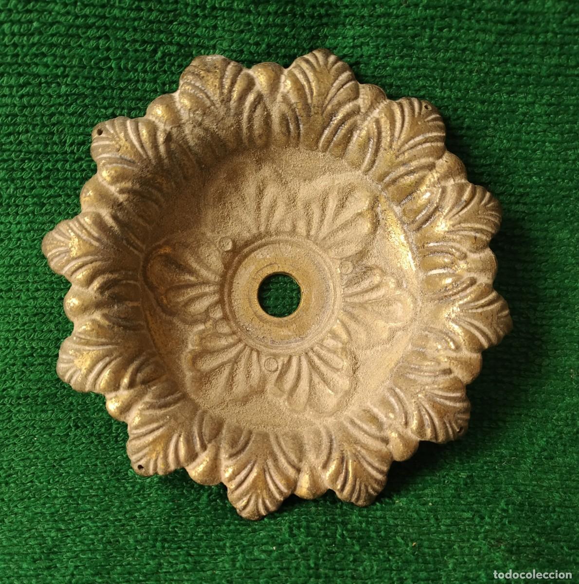 Antig&uuml;edades: ROSETA FLORON DE BRONCE PARA LAMPARA* - Foto 2